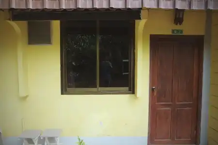 Marina Hut Guest House - 36