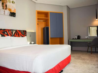Ibis Styles Dubai Jumeira - 5