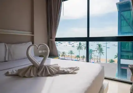 Serenotel Pattaya Beach Front - 69