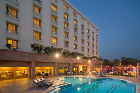 V Sarovar Portico MI Road - 10