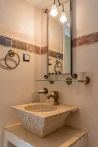 Pandora Suites - 73