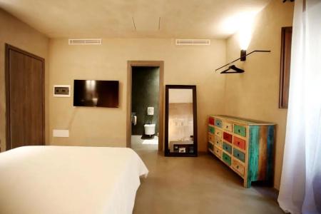 Casa Nostra Luxury Suites - 18