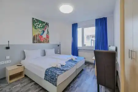 Münchner Hof - 99