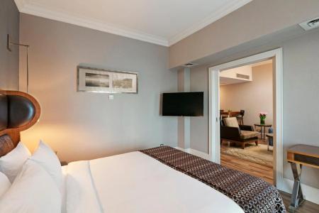 Titanic Business Kartal - 37