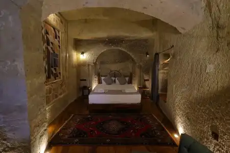 Sarnich Cave Suites - 52