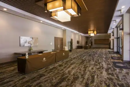 DoubleTree by Hilton Fresno Convention Center - 15