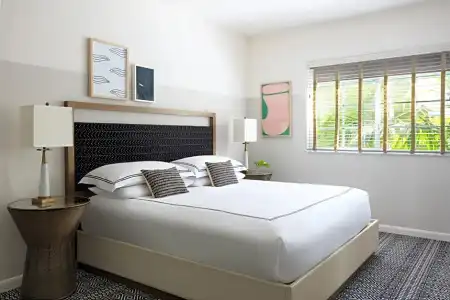Kimpton Surfcomber by IHG - 58