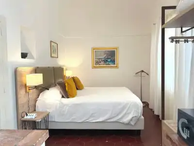 La Reginella - 60