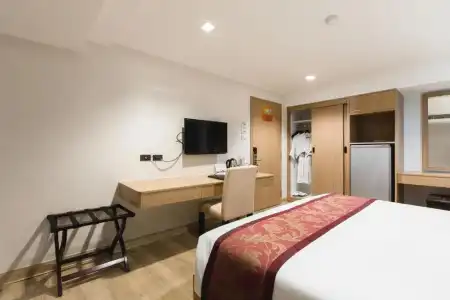 Adelphi Pattaya - 44