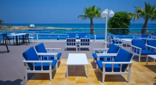 MyroAndrou Beach Apartments - 10