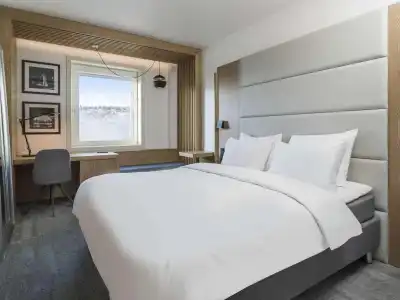 Radisson Blu, - 6