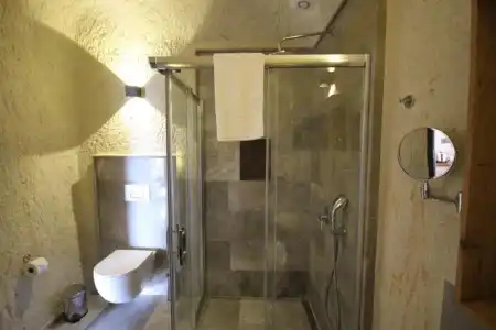 1811 Cave - 77