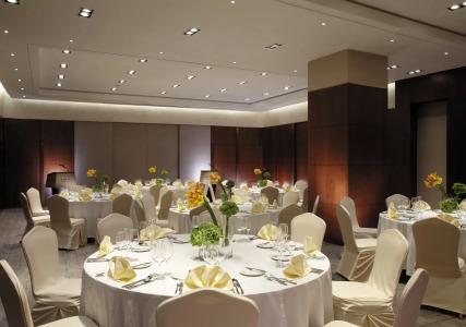 LOTTE CITY GIMPO AIRPORT - 25