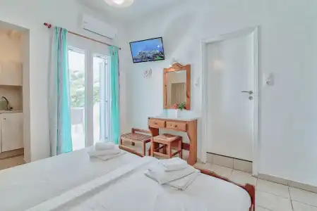 Pavlos Place - 126
