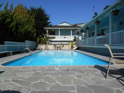 Carmel Bay View Inn - 13