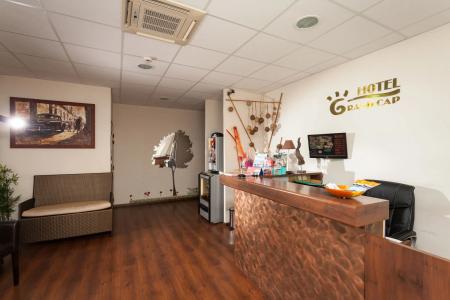 Grand Cap Rooftop Pool - 1