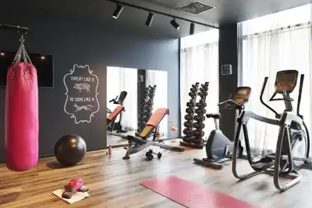 Moxy Paris Charles de Gaulle Airport - 10