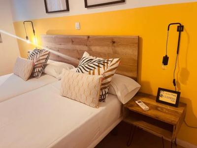 Bed & Bike Hostel Barcelona - 33
