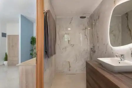 Bamboo Suites Adults Only - 115