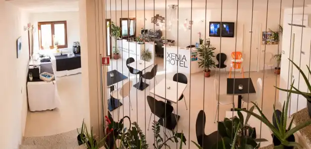 Xenia - 12