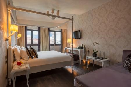 Carnival Palace - Venice Collection - 7