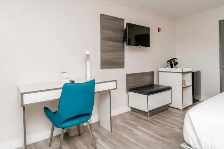 Costa Art Laguna Beach - 46