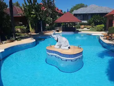 The Pace Phuket Resort - 9