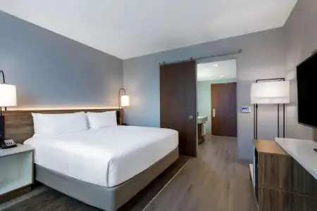 Wyndham Garden Miami International Airport - 5