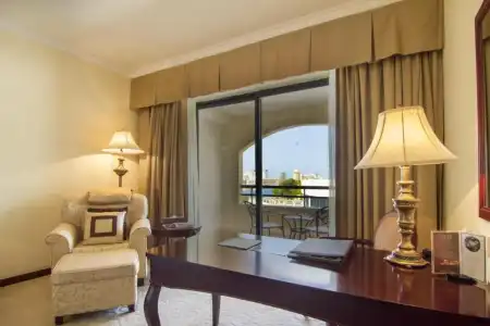 Grand Excelsior - 44