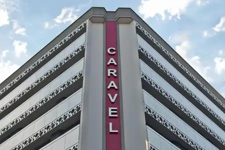 Caravel - 24