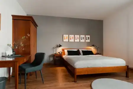 Esplanade - 5