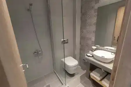 Grand Port Suites Thessaloniki - 18