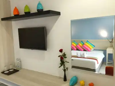 Chic n Chill Bed & Breakfast - 4