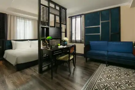 Solaria - 100