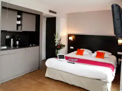 Appart'hôtel Odalys City - Aix en Provence Centre Rotonde - 2