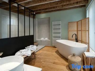 Martin's Relais - 112