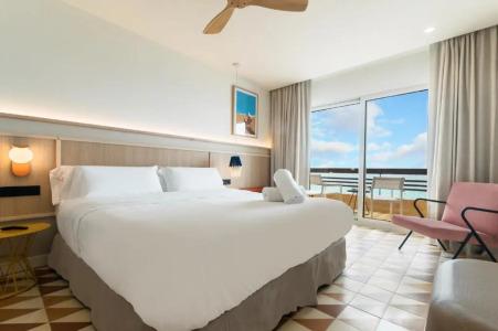 Akquaaa Boutique - 87