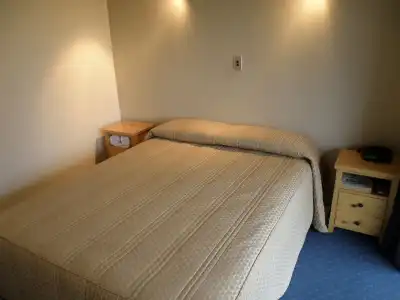 Stadium Motel - 1