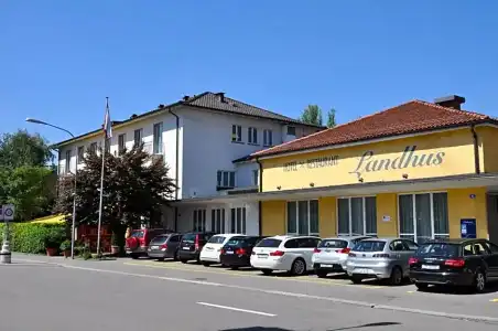 Landhus Zurich - 0