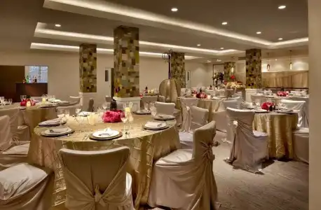 Parq Central Albuquerque - 9