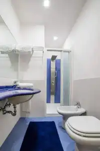 Riviera Luxury Suites B&B - 5