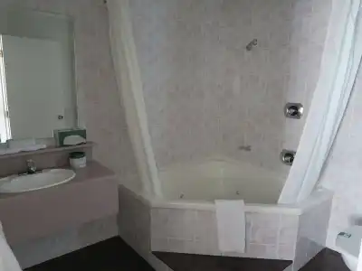 Shadzz Motel - 18