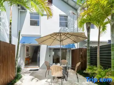 Noosa Entrance Waterfront Resort - 305