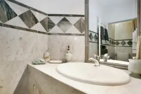 Gina Guest House - 7
