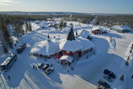 Santa's Luxury Boutique Villa - Santa Claus Village - 47