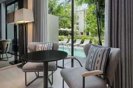 Four Points by Sheraton Phuket Patong Beach Resort - 9