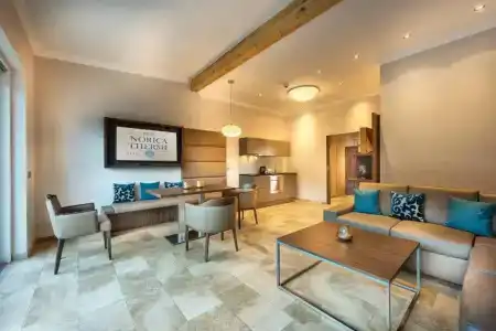 Norica - Thermenhotels Gastein Mit Dem Bademantel Direkt in Die Therme - 59