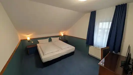 am Bayrischen Platz - 39