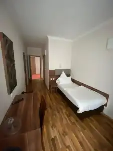 Isabella - 33