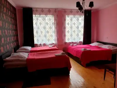 Red Stone Guest House - 1
